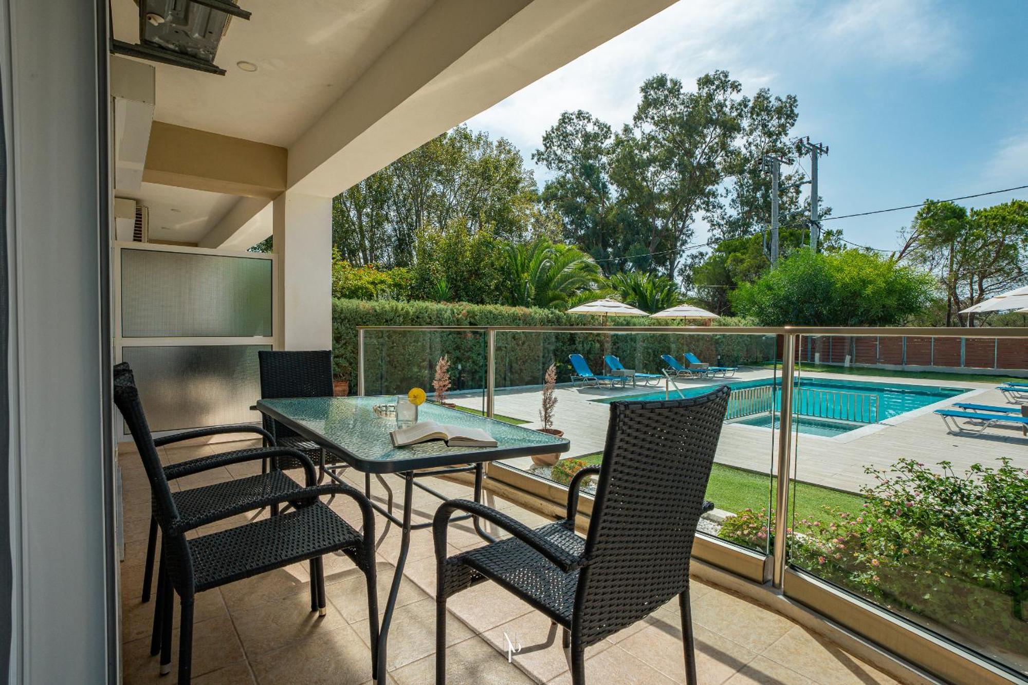 Nancy'S Budget Villa With Pool & Jacuzzi By "Elite" Laganas Exterior photo